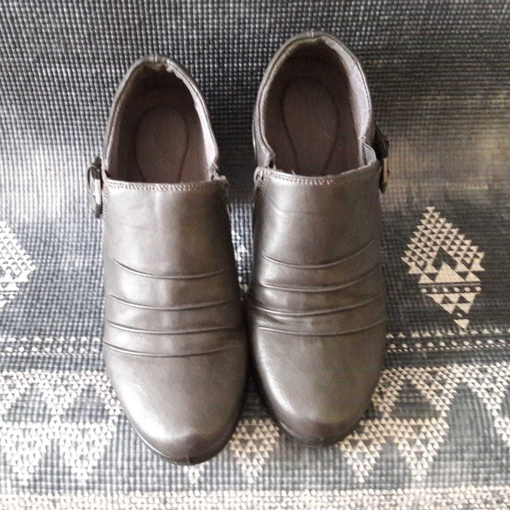 Ankle Boot - Picture 8 of 13